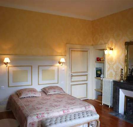 Bed & Breakfast Le Logis Du Bourg Brangeau *